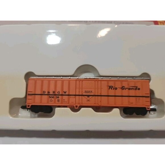 Walthers N Scale Freight Car Rio Grande American 50' Orange - Picture 7 of 9